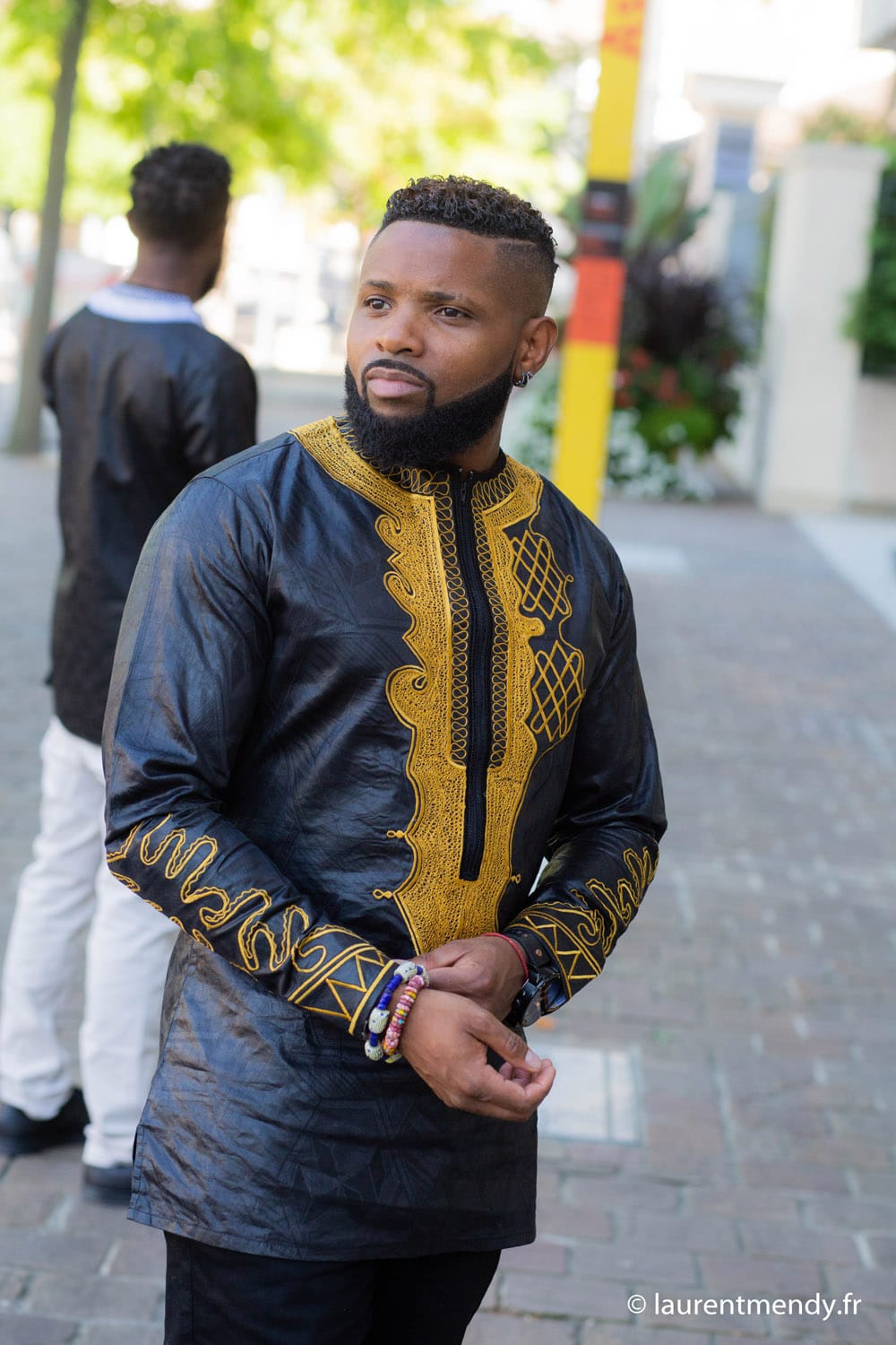 chemise africaine homme en bazin brodé 33